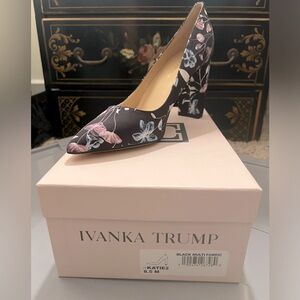 Floral Heels 8.5